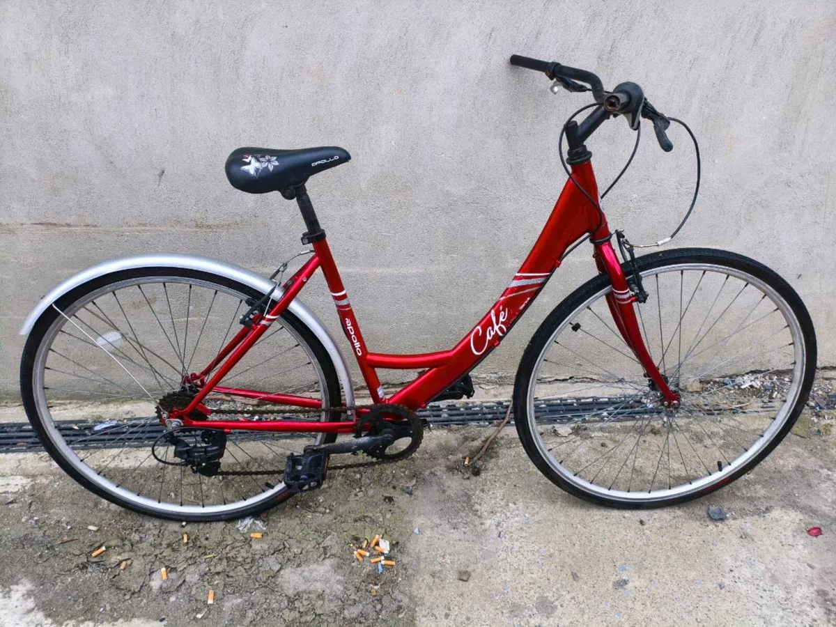 Apollo Ladies Bike - Image 1
