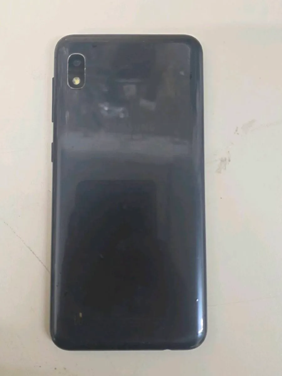 Iphone se 128 Gb and Samsung A10 - Image 3