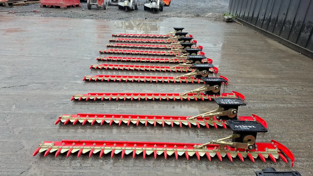 Hydraulic Finger Mower 6ft –  Excavator Attachment - Image 4