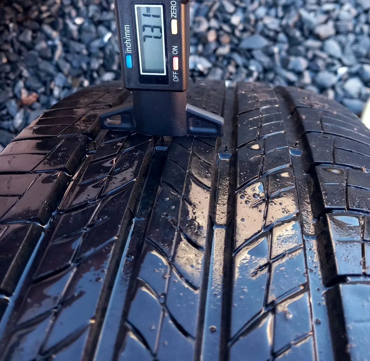 Like New Tyres Kia Sorento 18inch 5x114.3 - Image 4