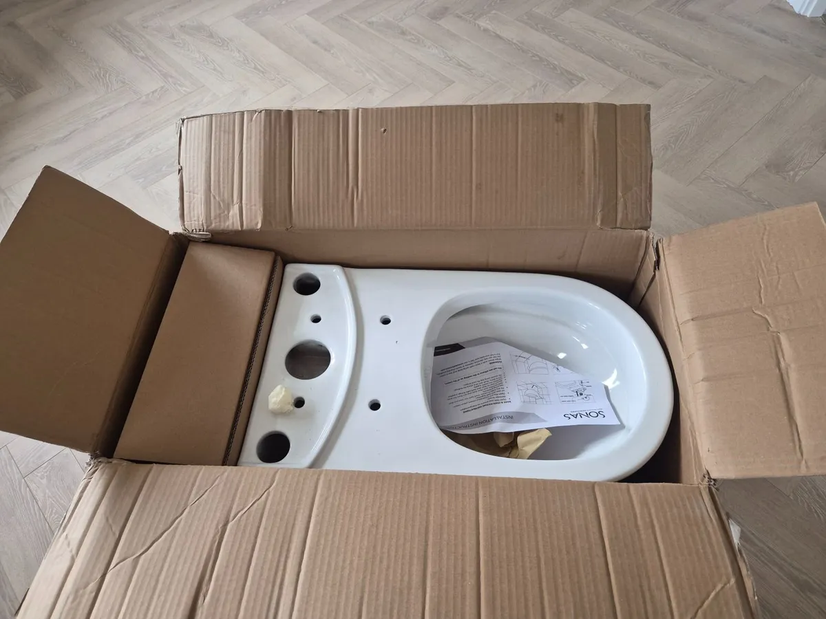 New SONAS EDEN Rimless Fully Shrouded WC and seat - Image 2