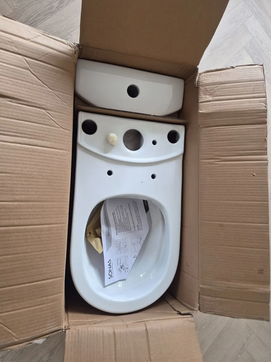 New SONAS EDEN Rimless Fully Shrouded WC and seat - Image 3