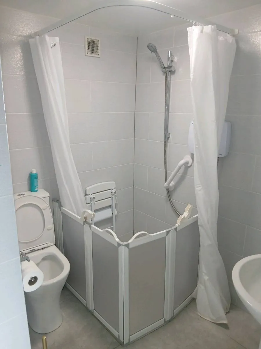 Mobility shower enclosure - Image 1