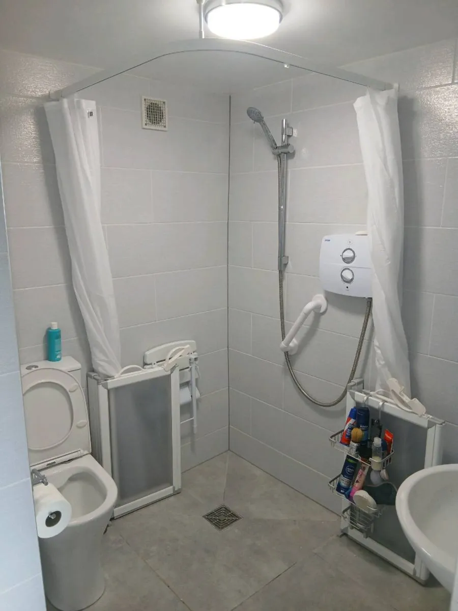 Mobility shower enclosure - Image 2
