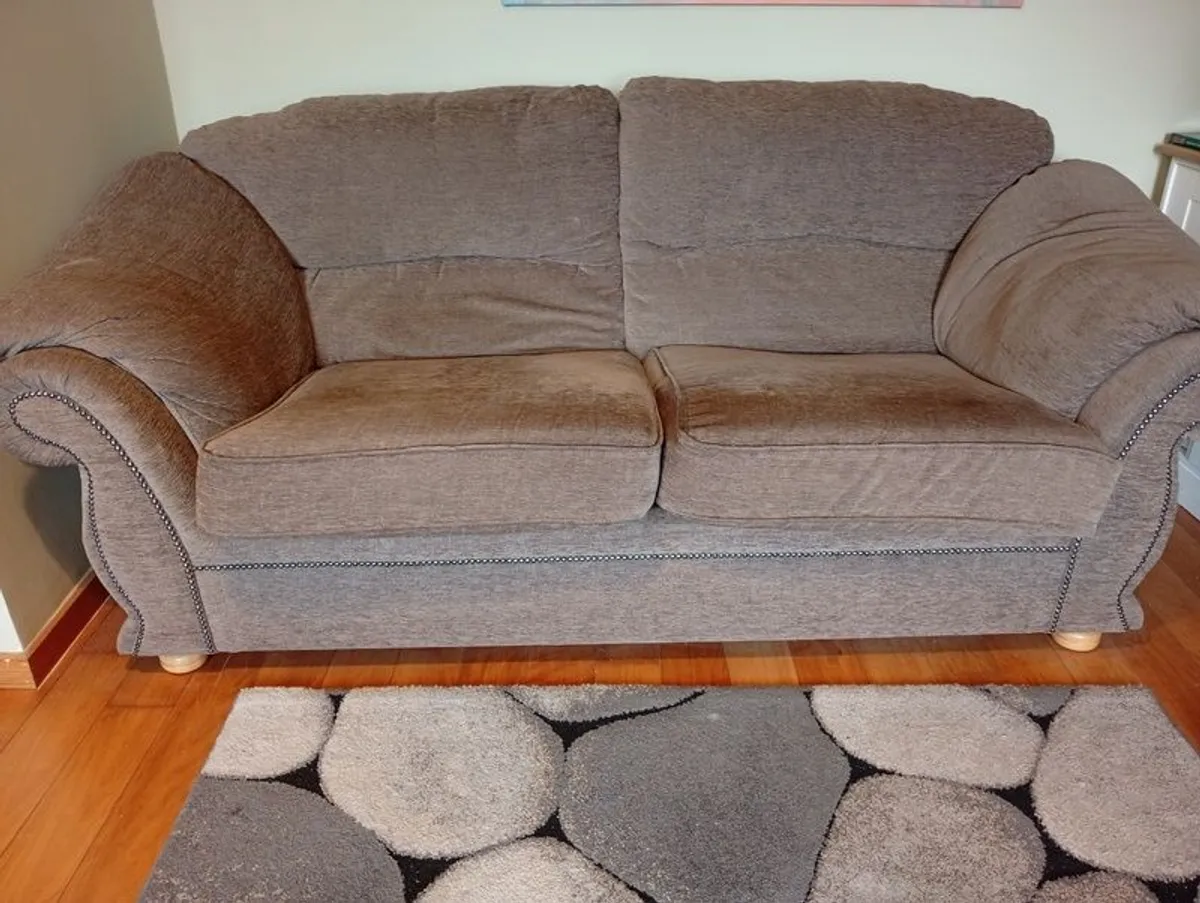 Free 3 seater sofa - Image 2