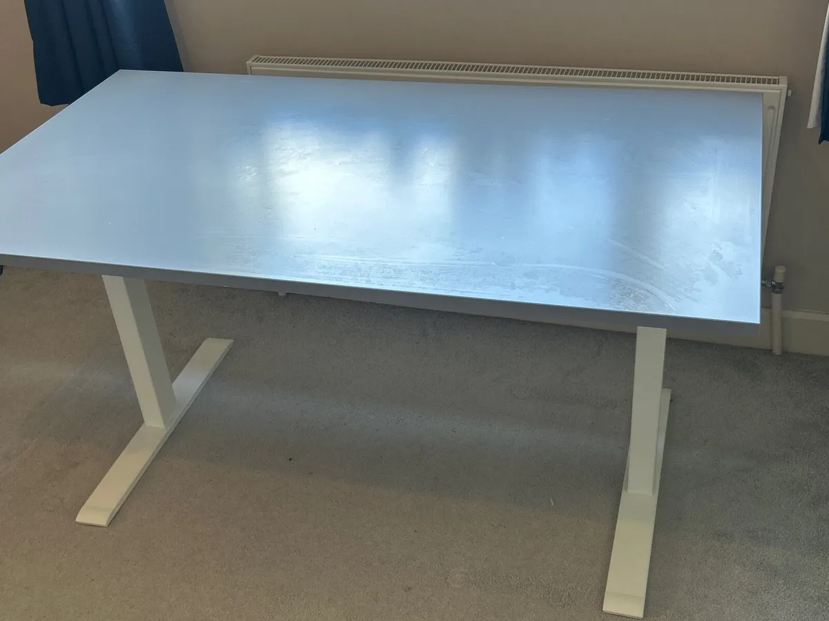 Home office- electric standing desk & monitor arm - Image 3