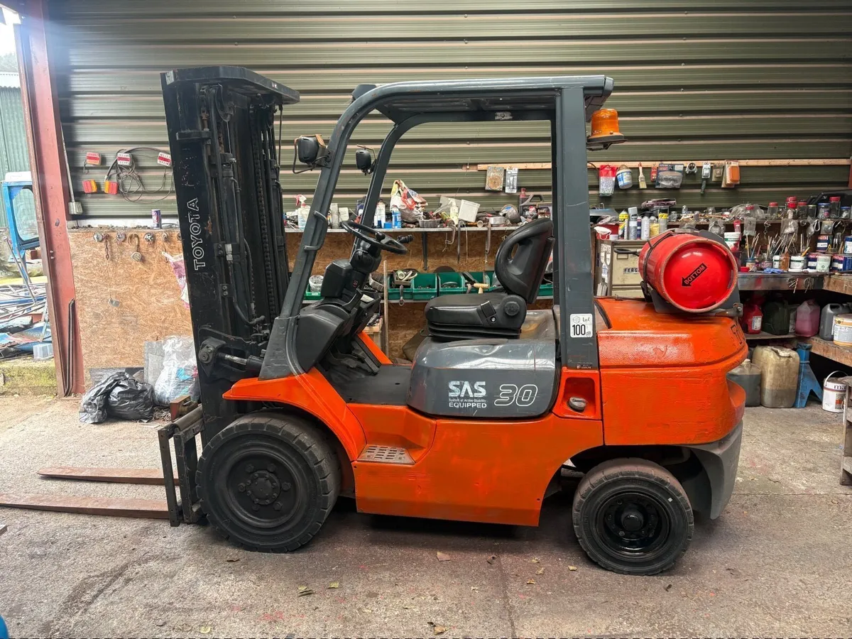 Forklift - Image 1