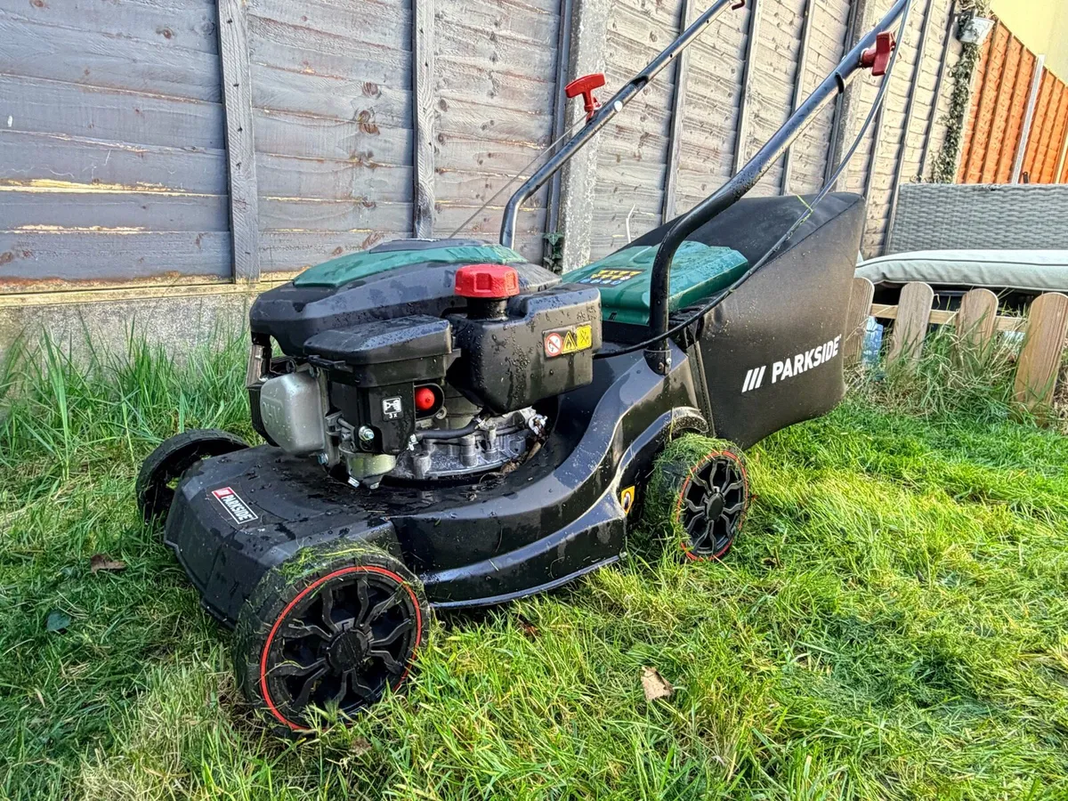 Lawnmower for sale - Image 1
