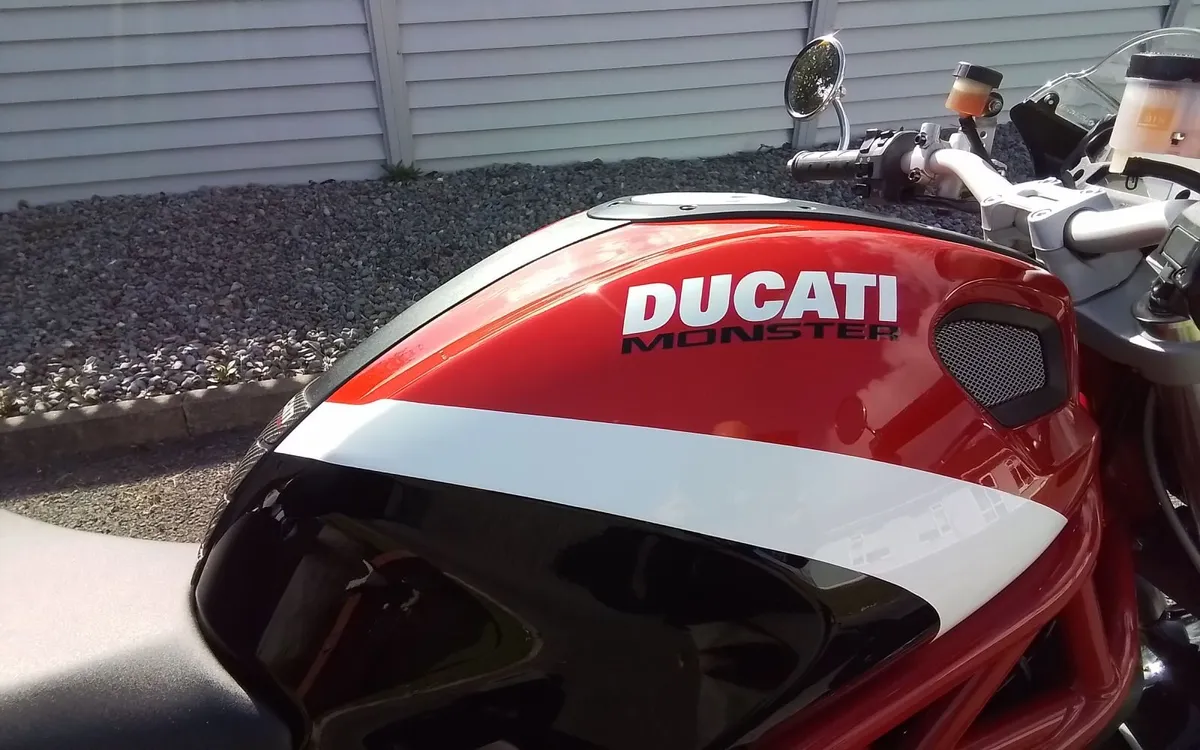 DUCATI Monster 1100 - Image 1