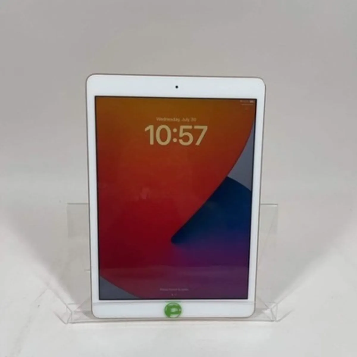 Apple iPad 7th Gen Gold 32G (2020) - Image 1