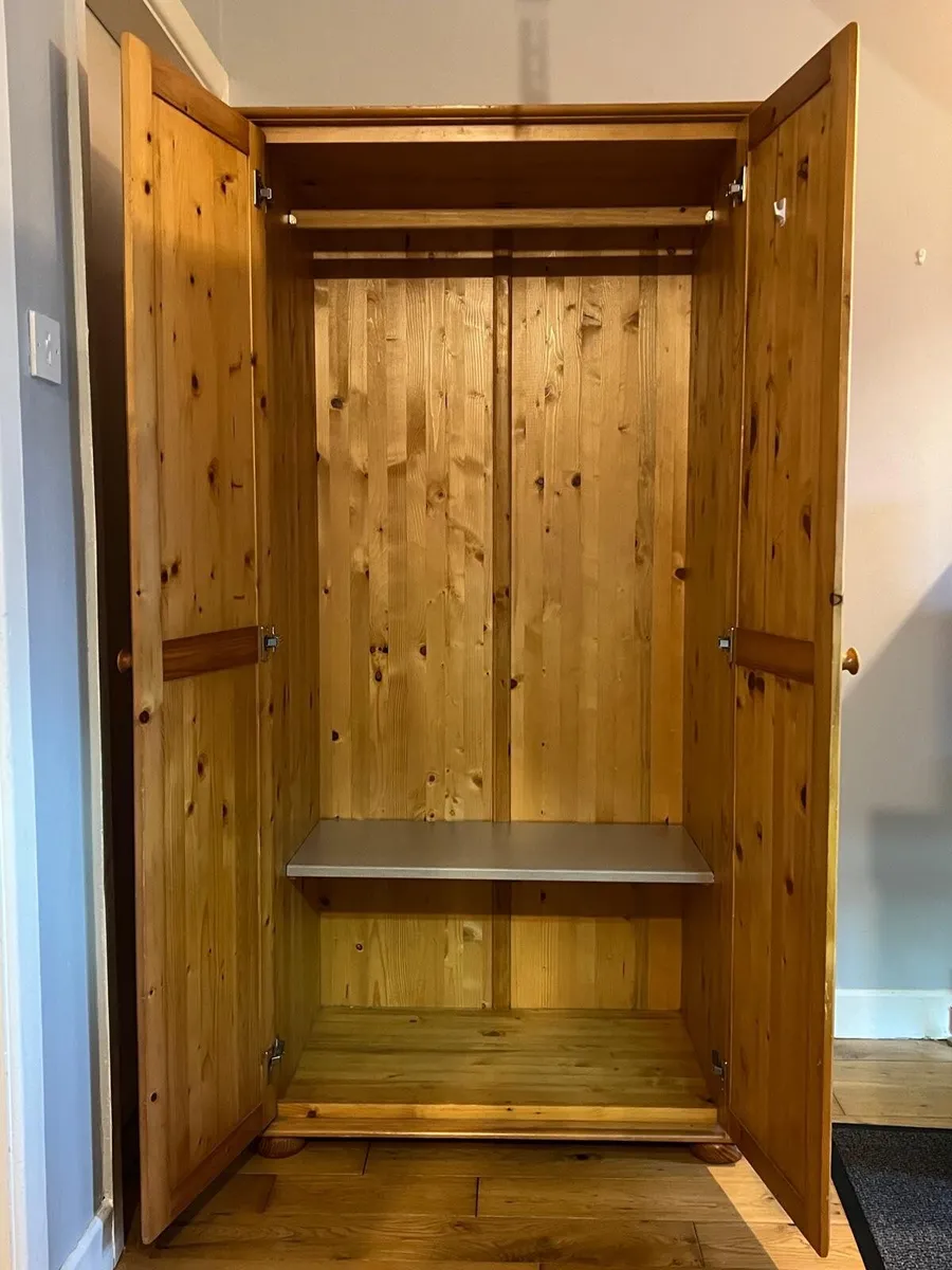 Wardrobe - Image 3