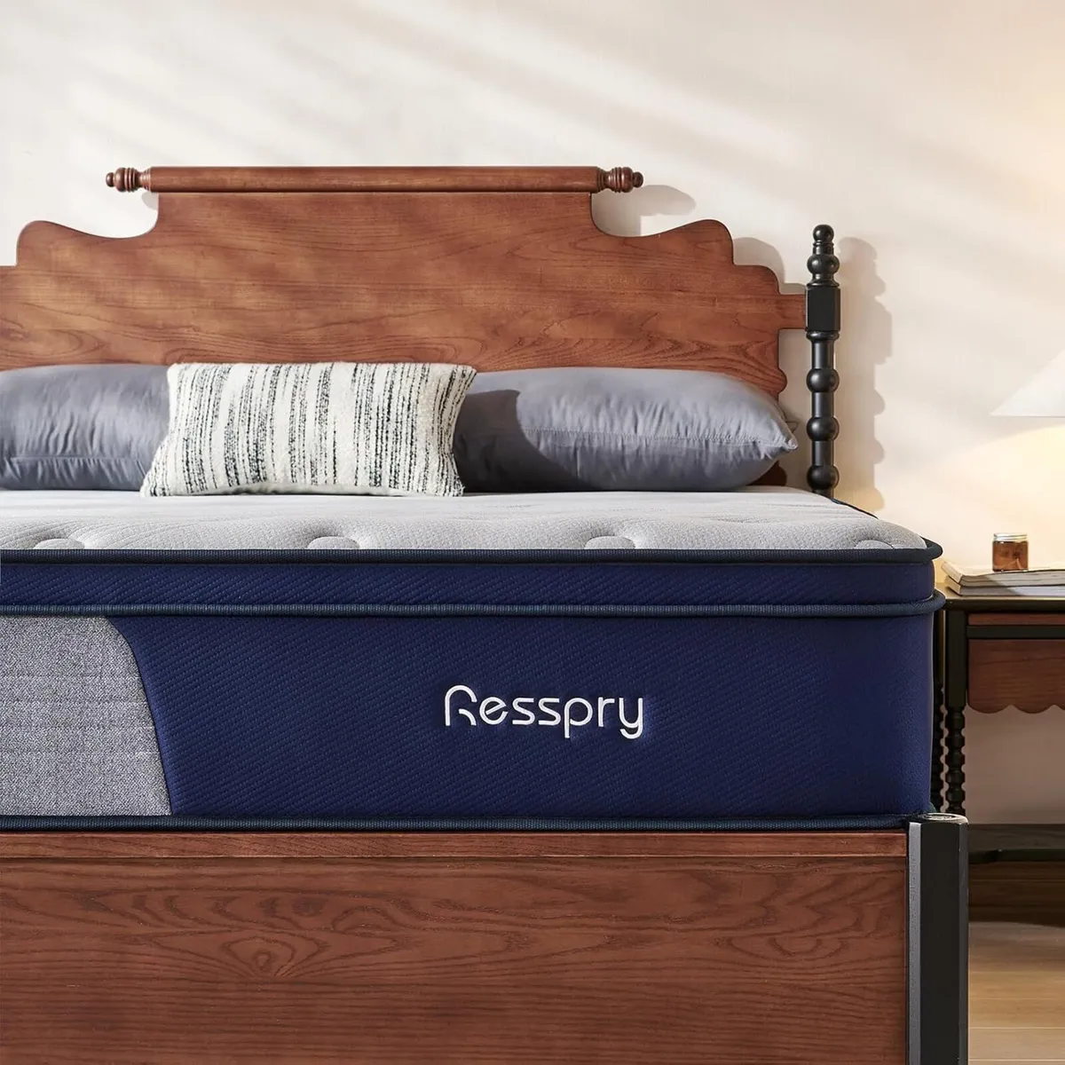 Single Size Mattress 12 Inch Memory Foam Sprung - Image 1