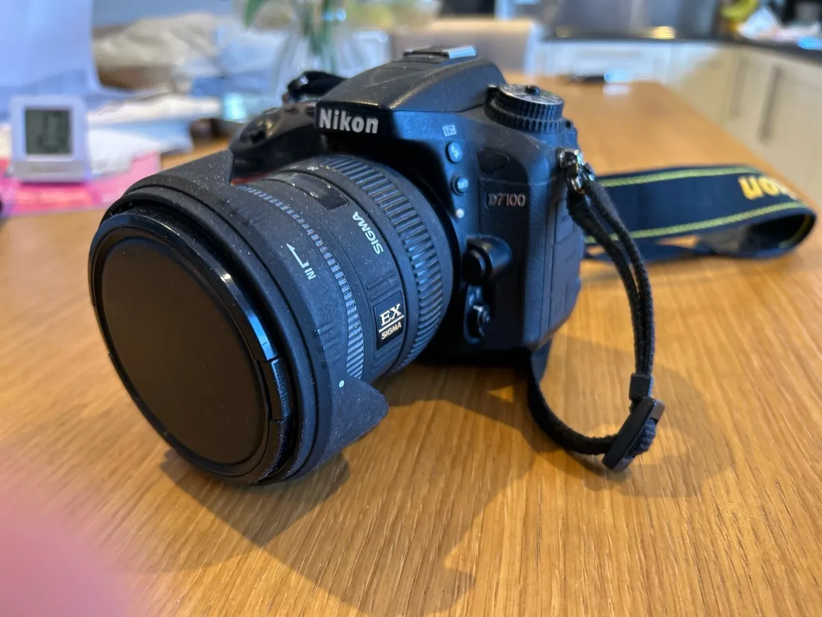 Nikon D7100 body - Image 1