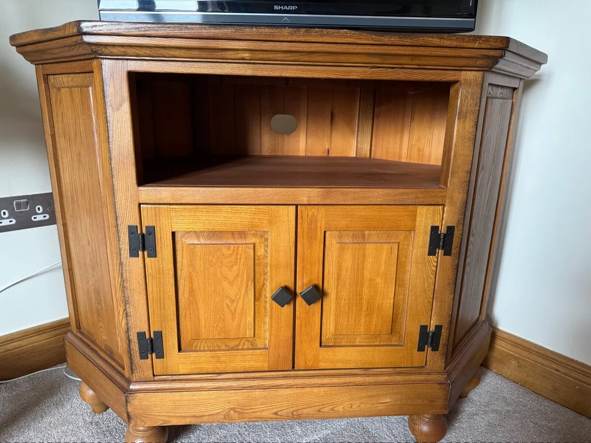TV Unit & Matching coffee table - Image 3