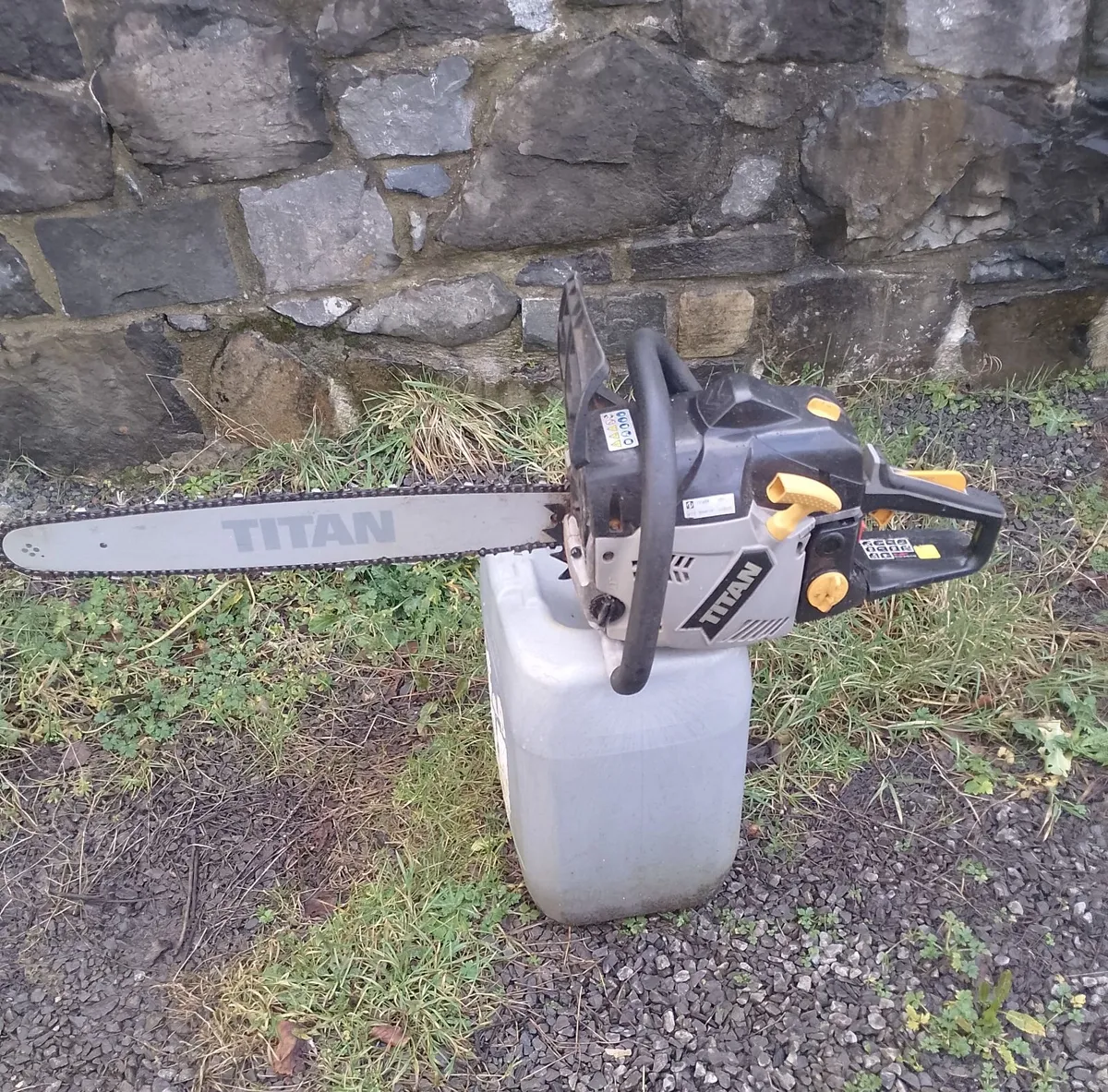 Titan Chainsaw 50cc - Image 4