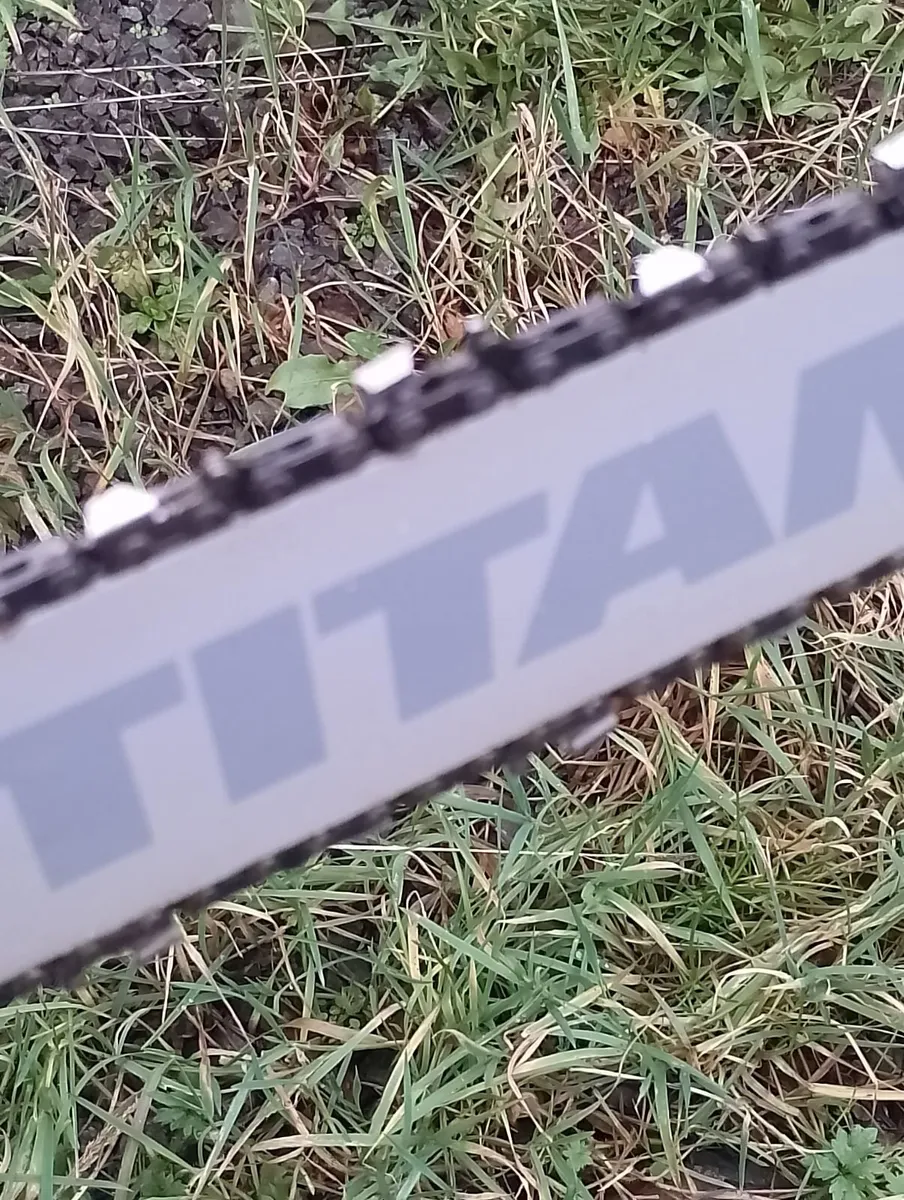 Titan Chainsaw 50cc - Image 3