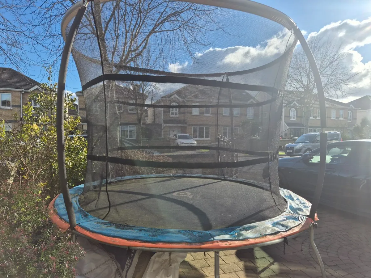 Trampoline