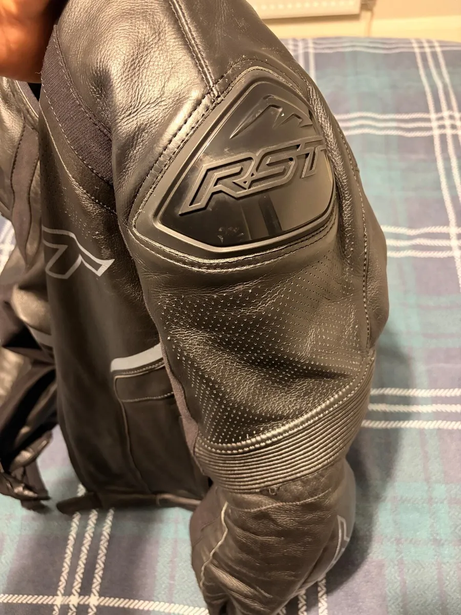 Rst Motorcycle jacket - Image 3