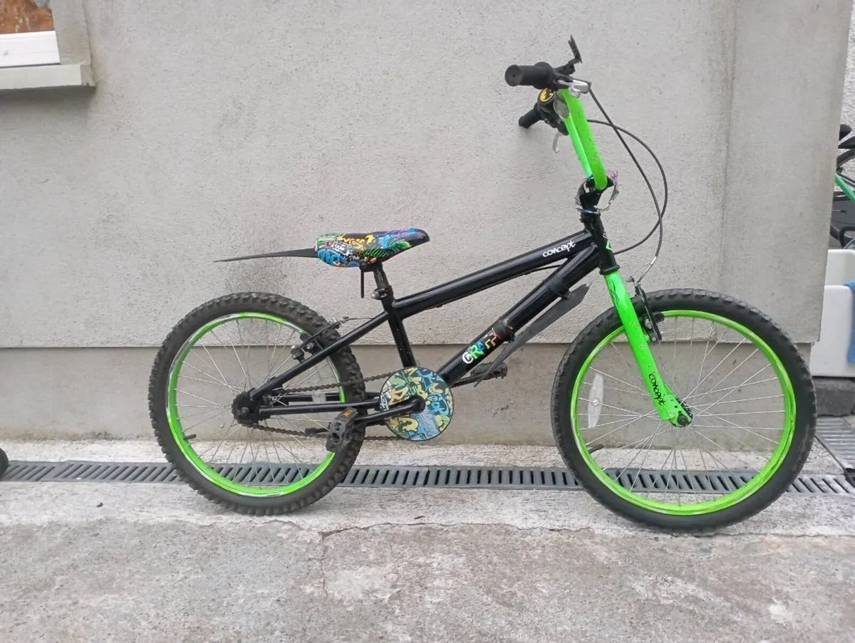 Boys BMX bike - Image 1
