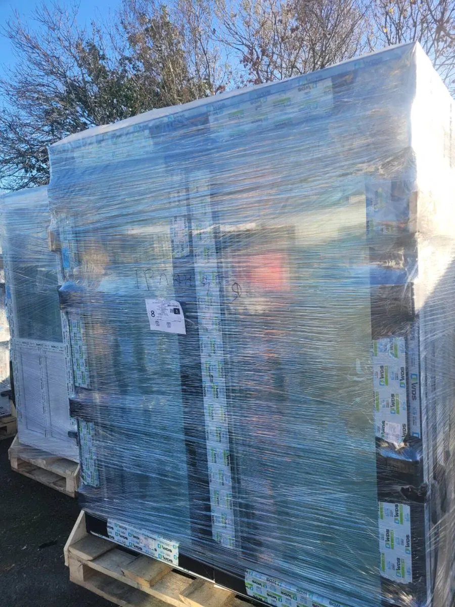 Toms pvc doors D22PP30 OPEN ALL WEEKEND - Image 4