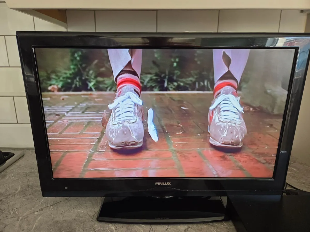 TV & DVD Player - Image 3