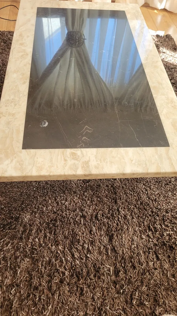 Coffee table - Image 1