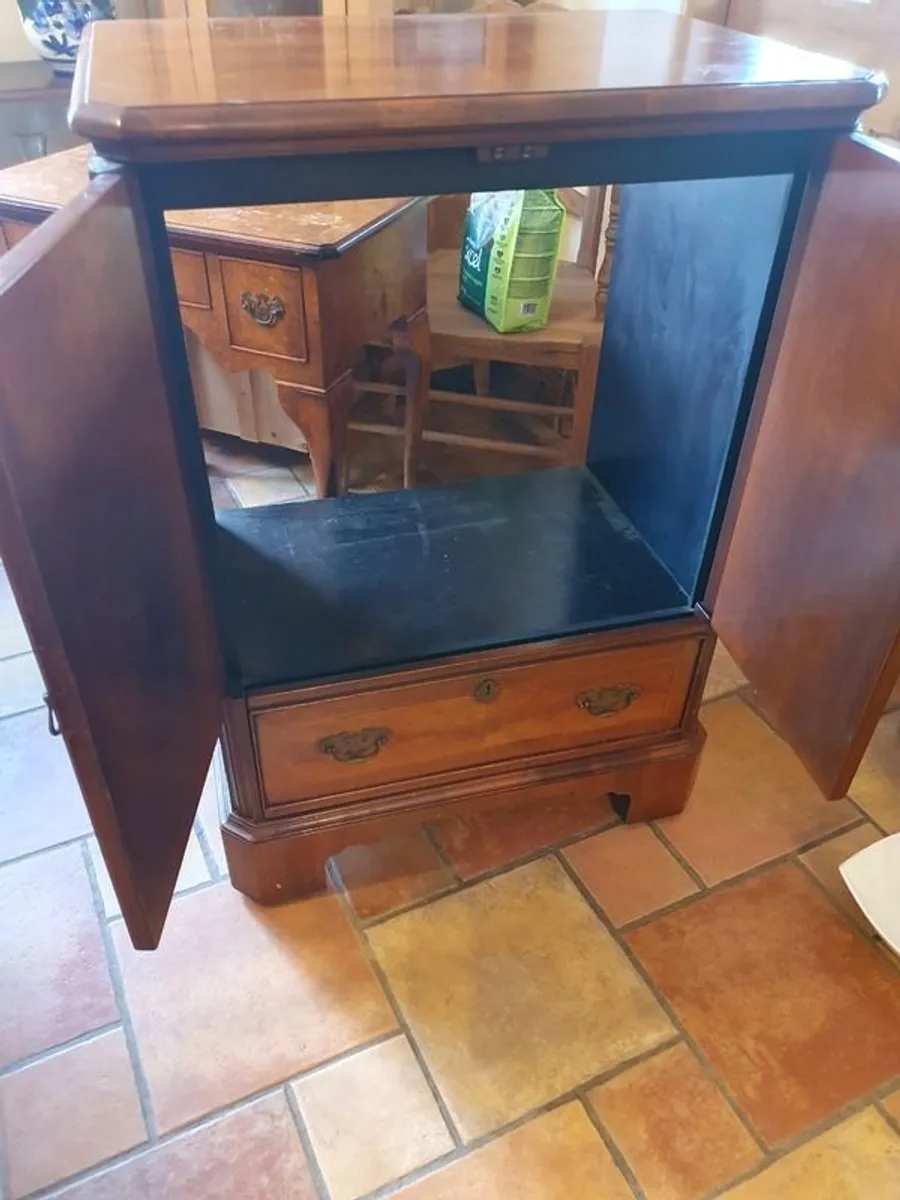 Tv unit ( Vintage) - Image 2