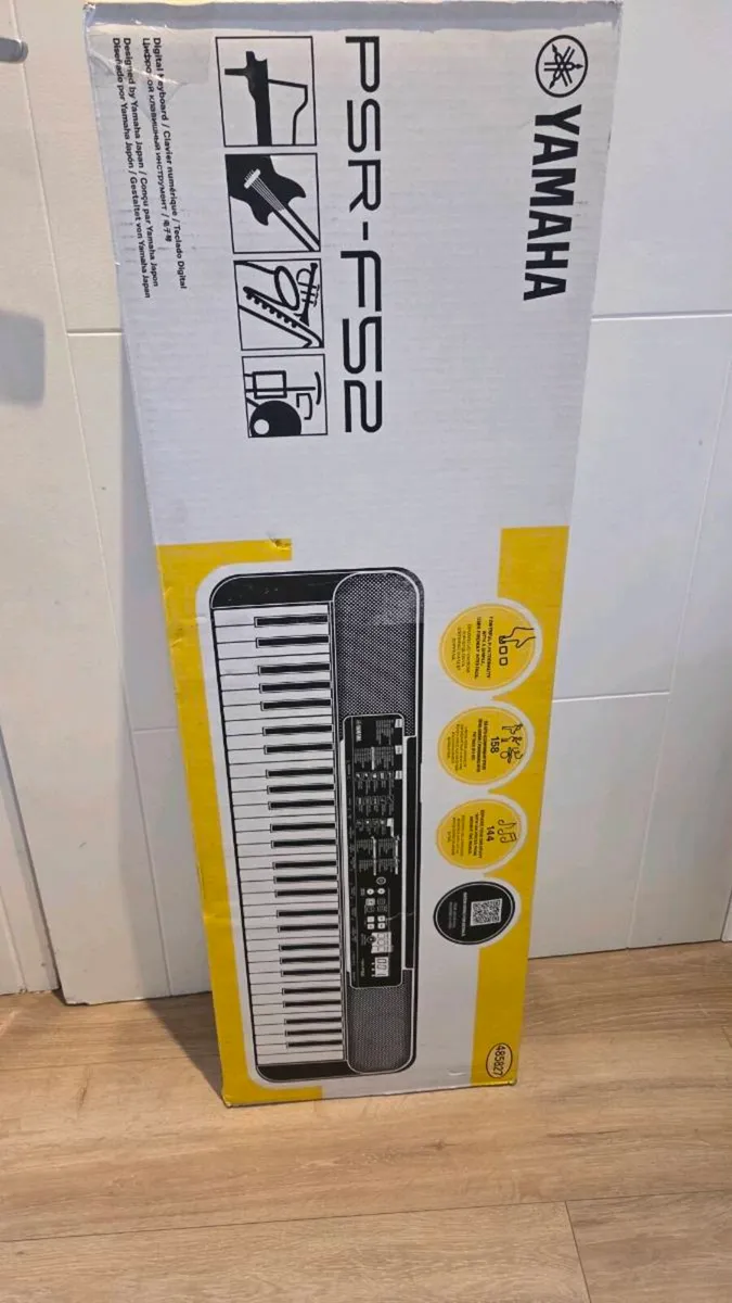Yamaha keyboard - Image 3