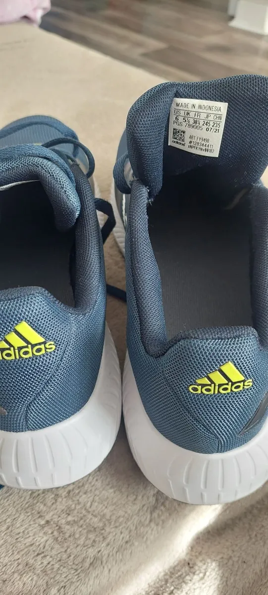 Shoes kids addidas - Image 2