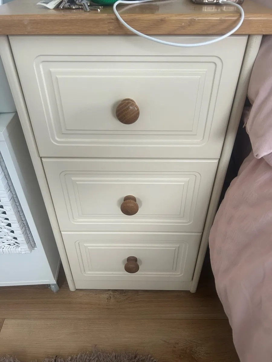 Wardrobe and bedside locker - Image 2