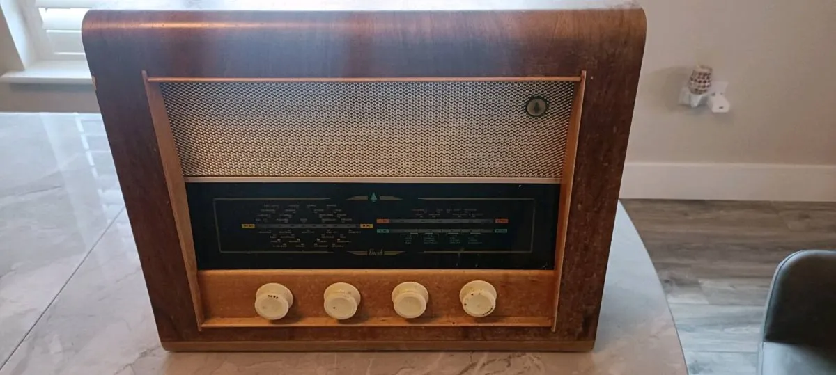 Bush Radio 1954 (working) - Image 1