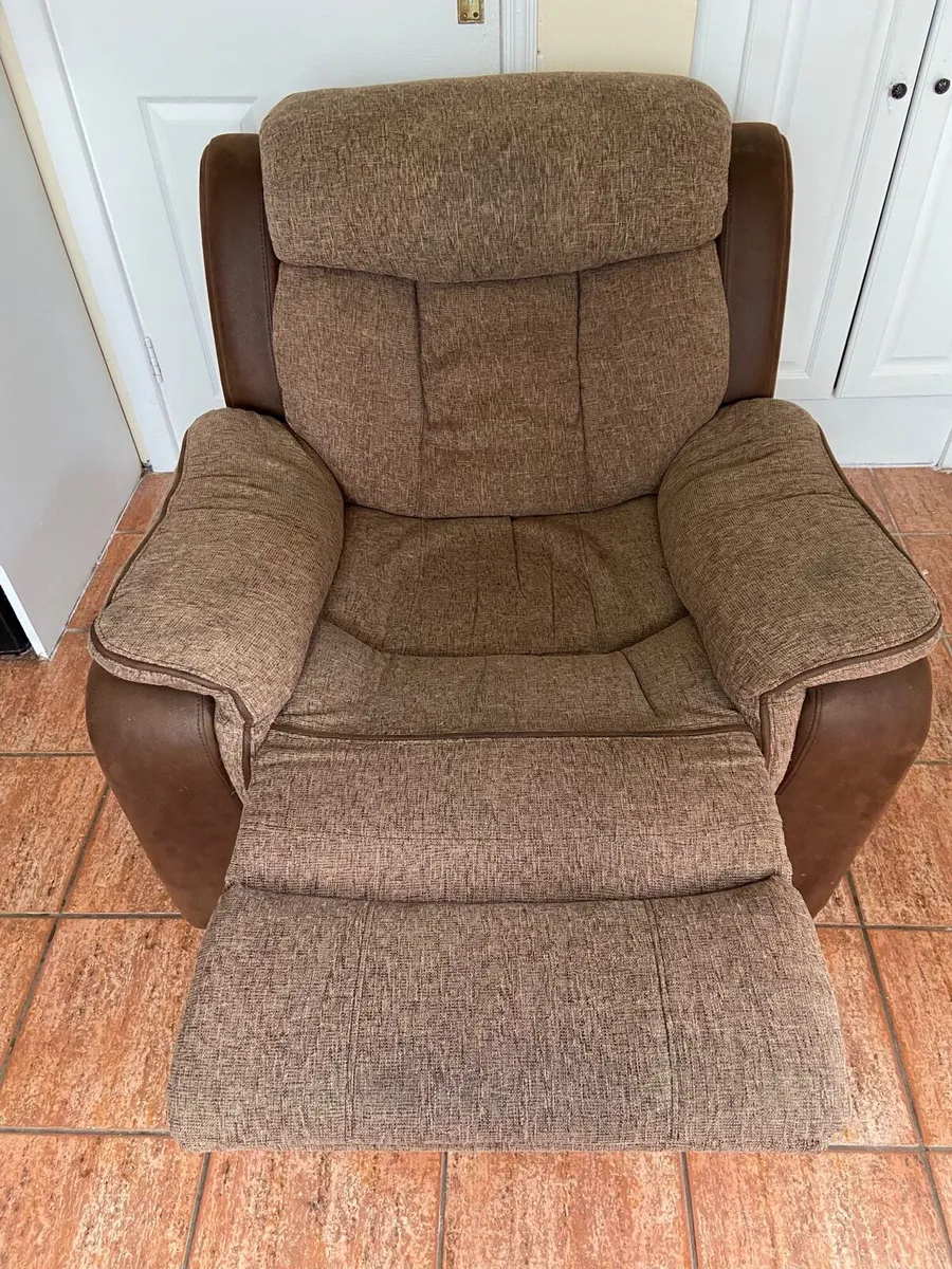 Free reclining armchair - Image 2