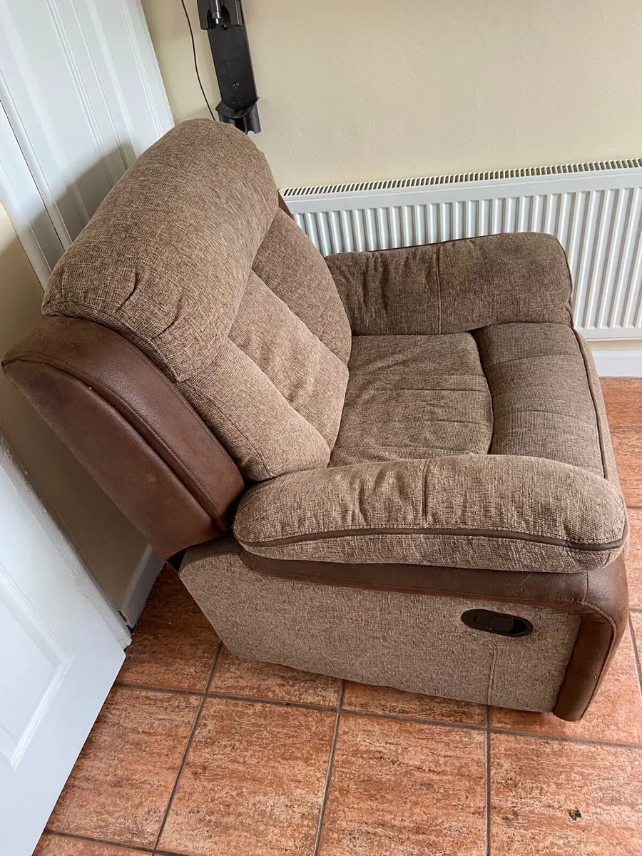 Free reclining armchair - Image 3
