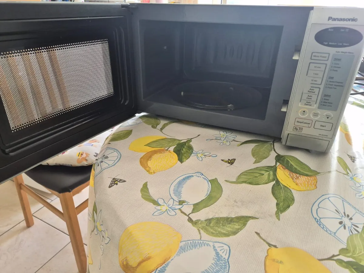 Panasonic Microwave - Image 3