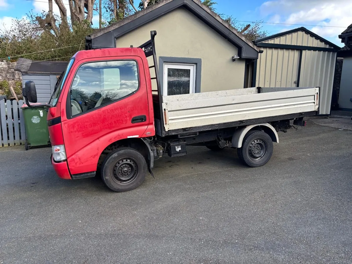 Toyota Dyna 2004 - Image 1