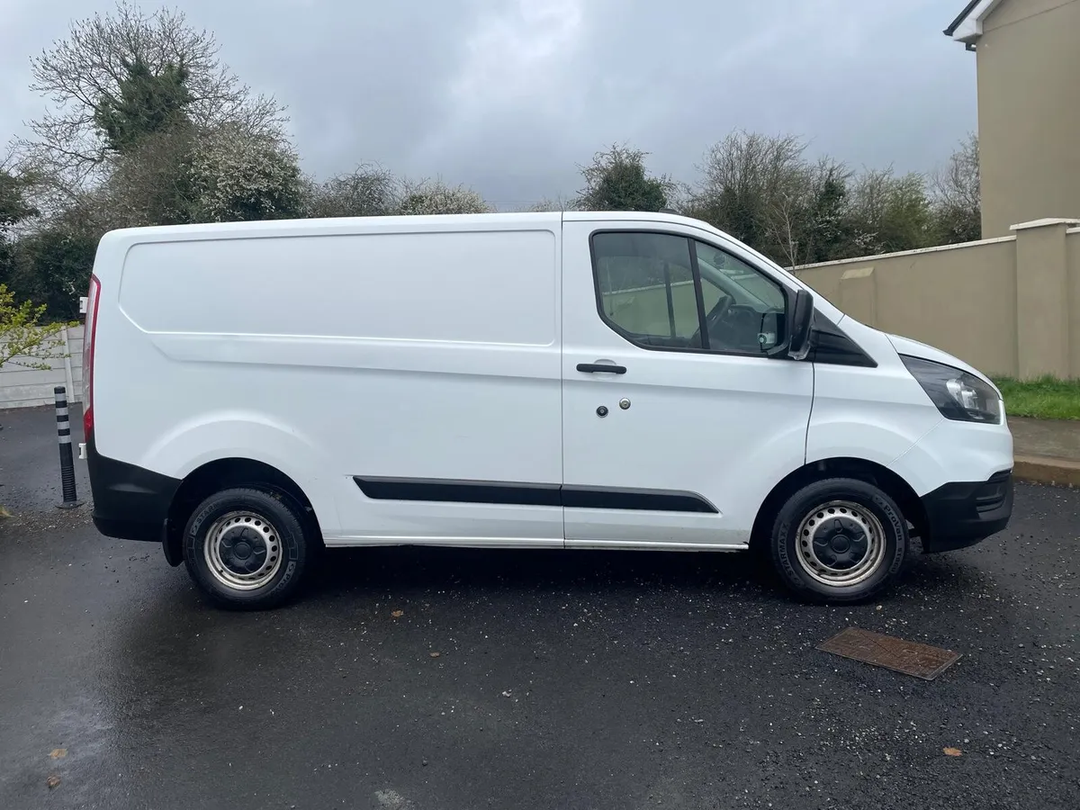 Ford transit custom swb 2021 (6950€) tax and test - Image 2
