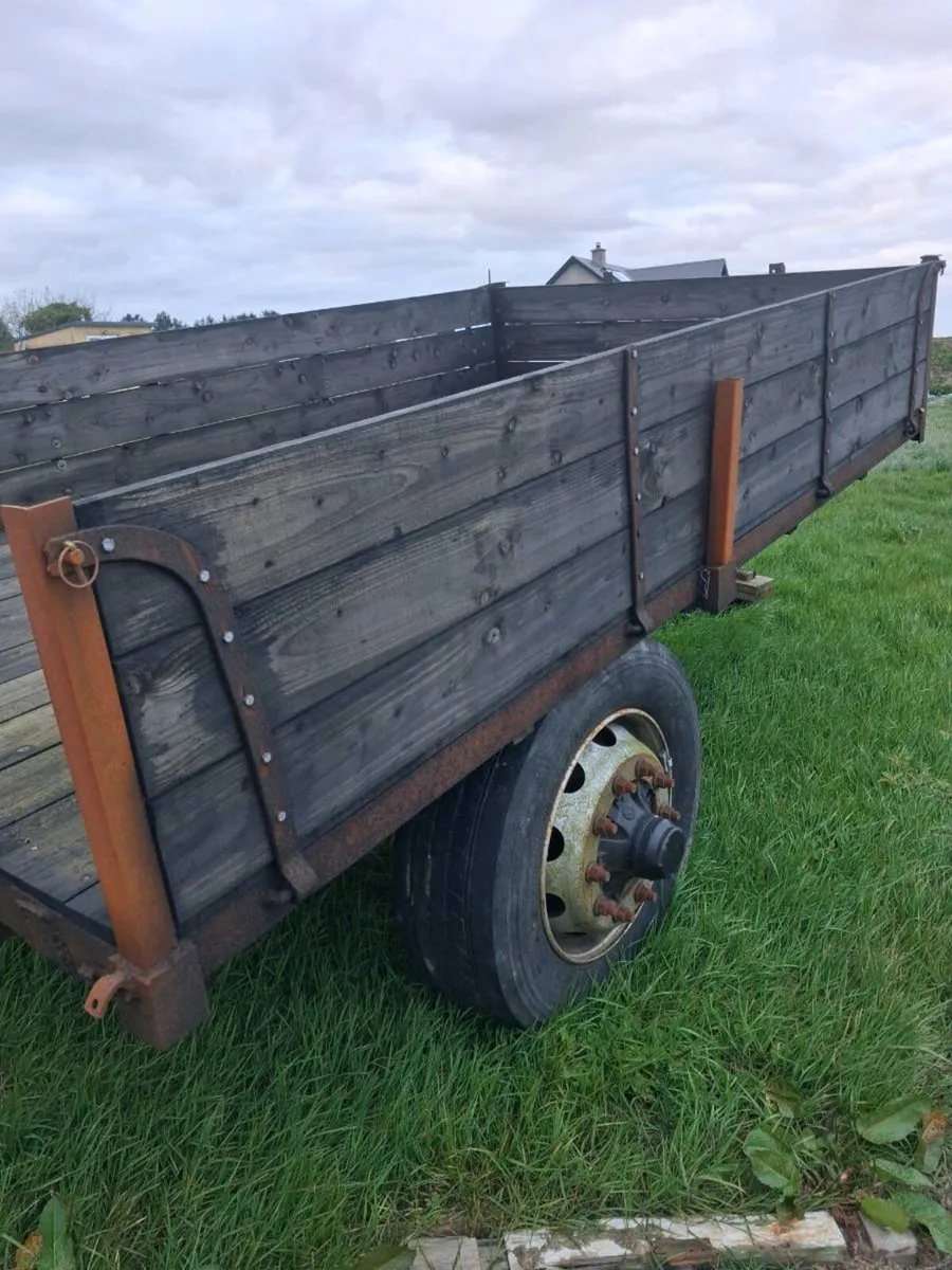 Tipping trailer - Image 2
