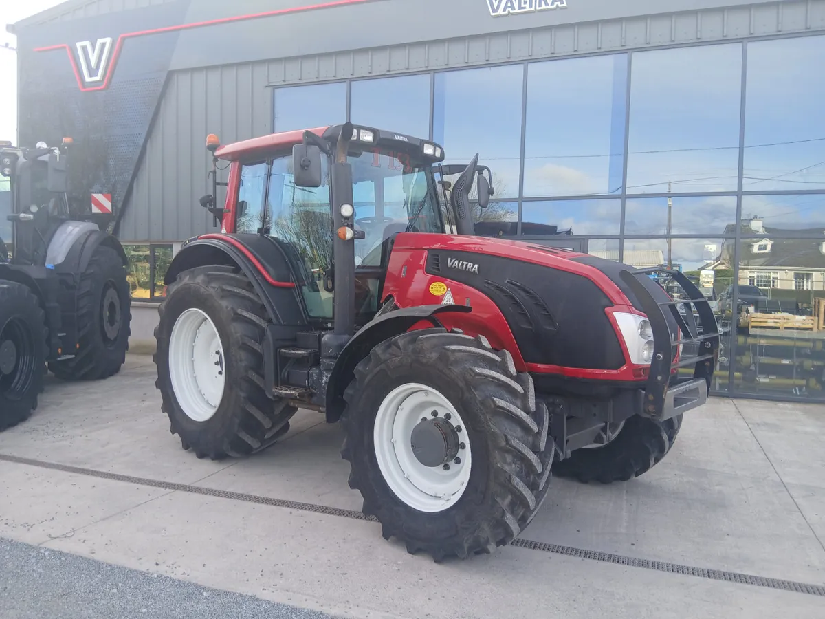 Valtra T153 - Image 2