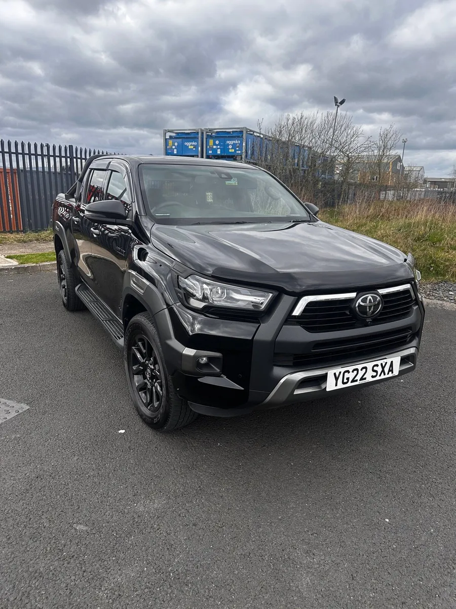 Toyota Hilux InvincibleX 2022 - 2.8L Manual - Image 1