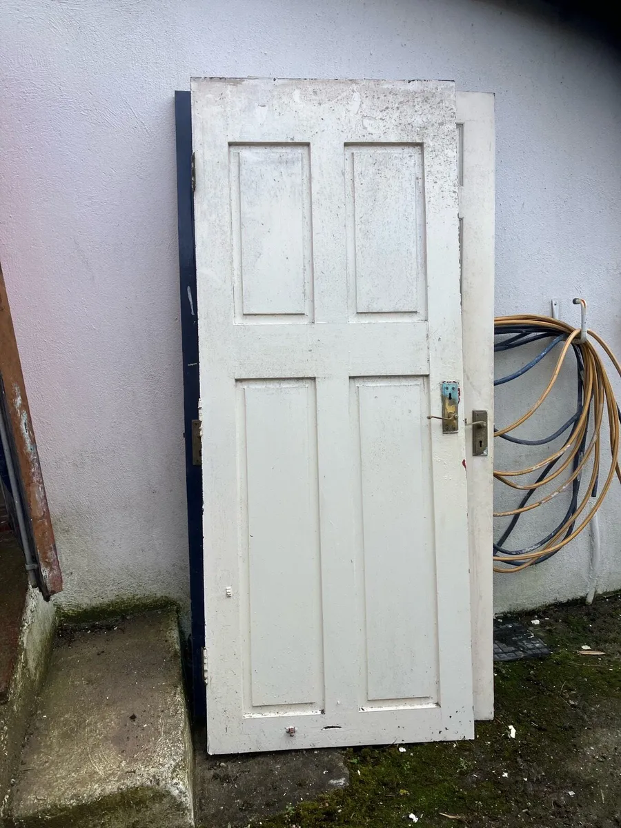 Solid wooden doors 80 by 32 inch - Image 1