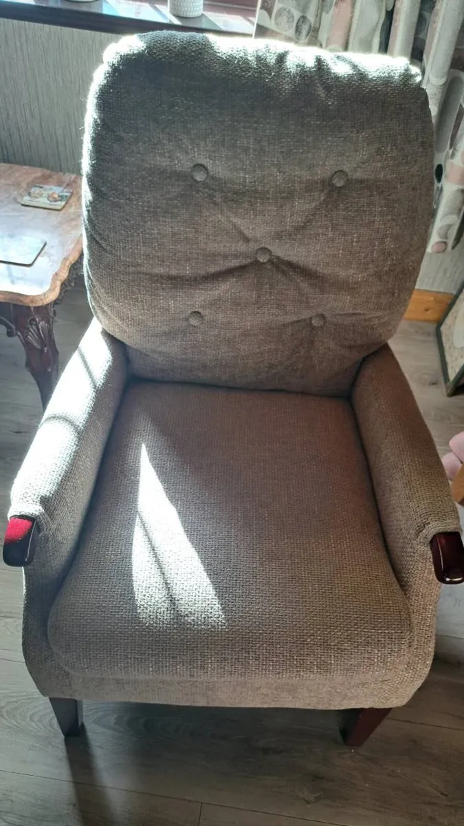 2 fireside chairs - Image 2