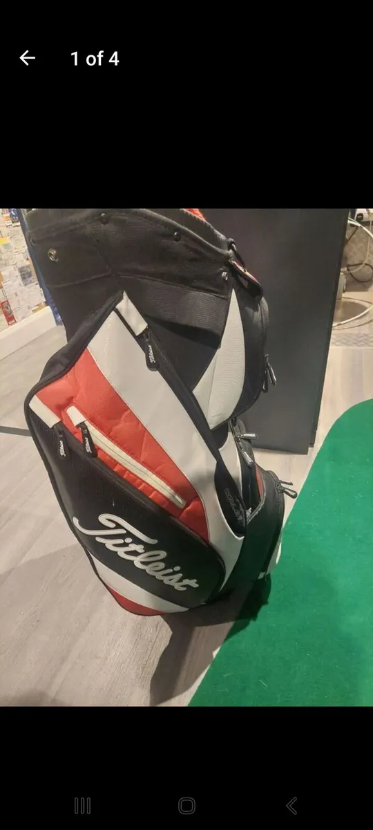 Titleist golf bag - Image 1