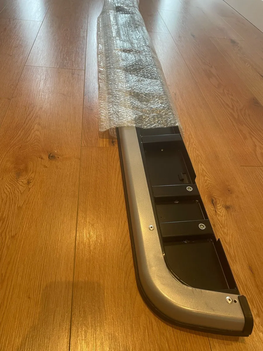 Range Rover Sport side rail step - Image 1