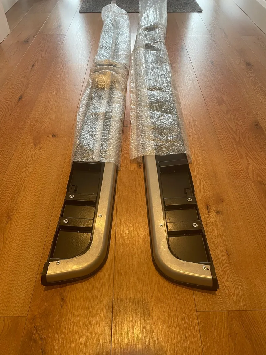 Range Rover Sport side rail step - Image 3