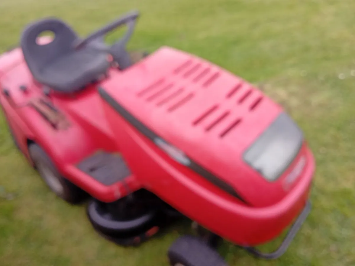 Castlegarden ride on lawnmower