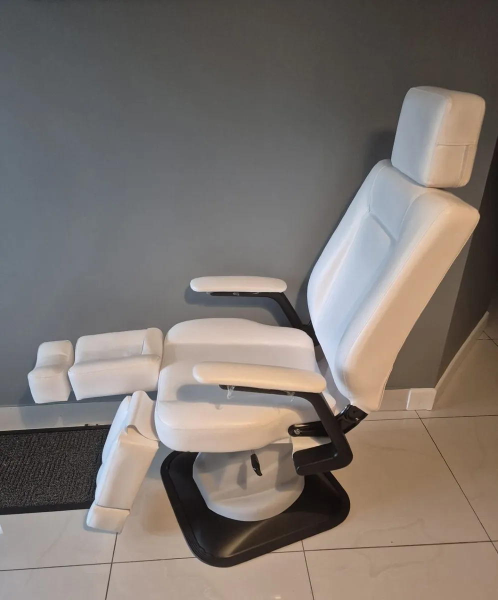 Salon treatment Chair - Image 1