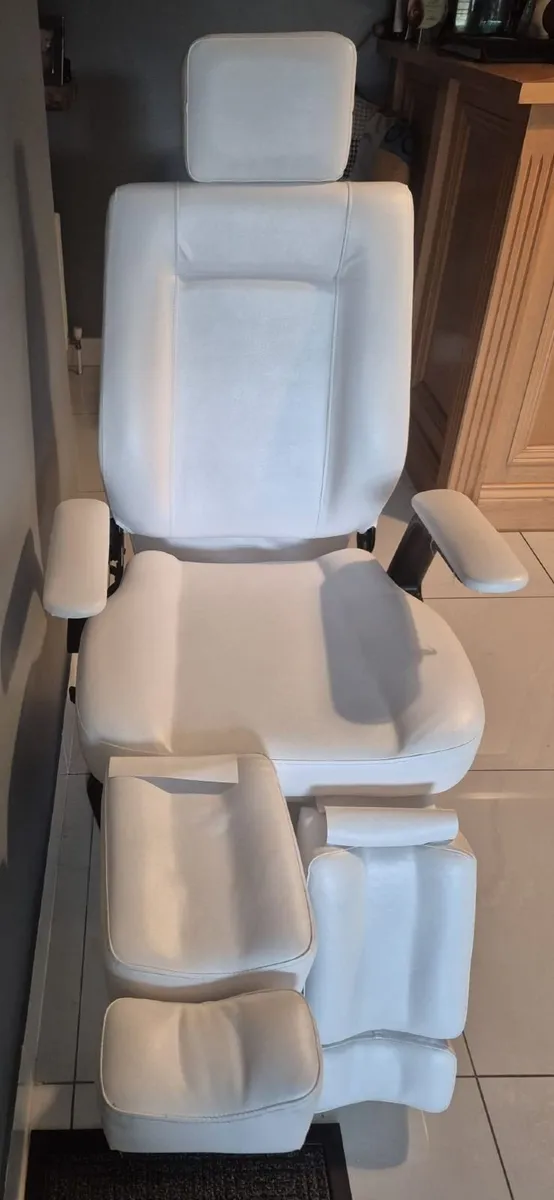 Salon treatment Chair - Image 3