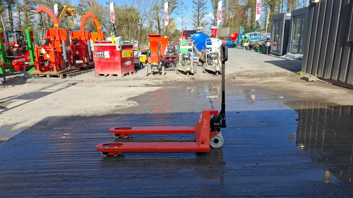 Toyota Pallet Truck - Image 4