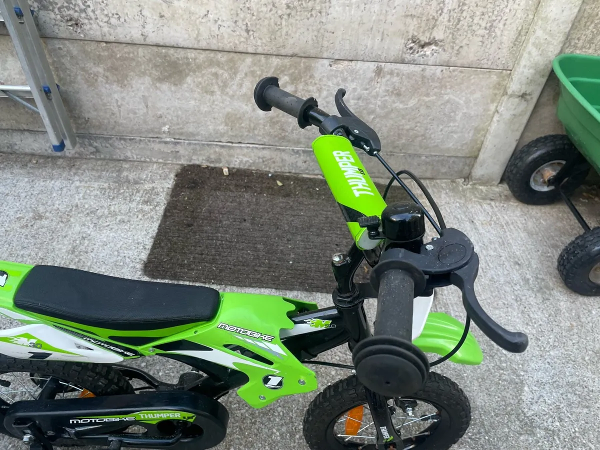 Thumper Motorbike 12 inch wheels - Image 3