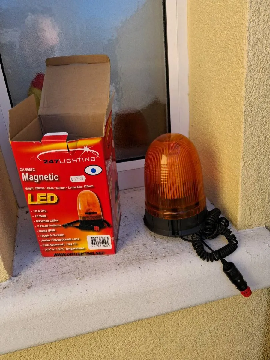 Magnetic LED Beacon - Image 1